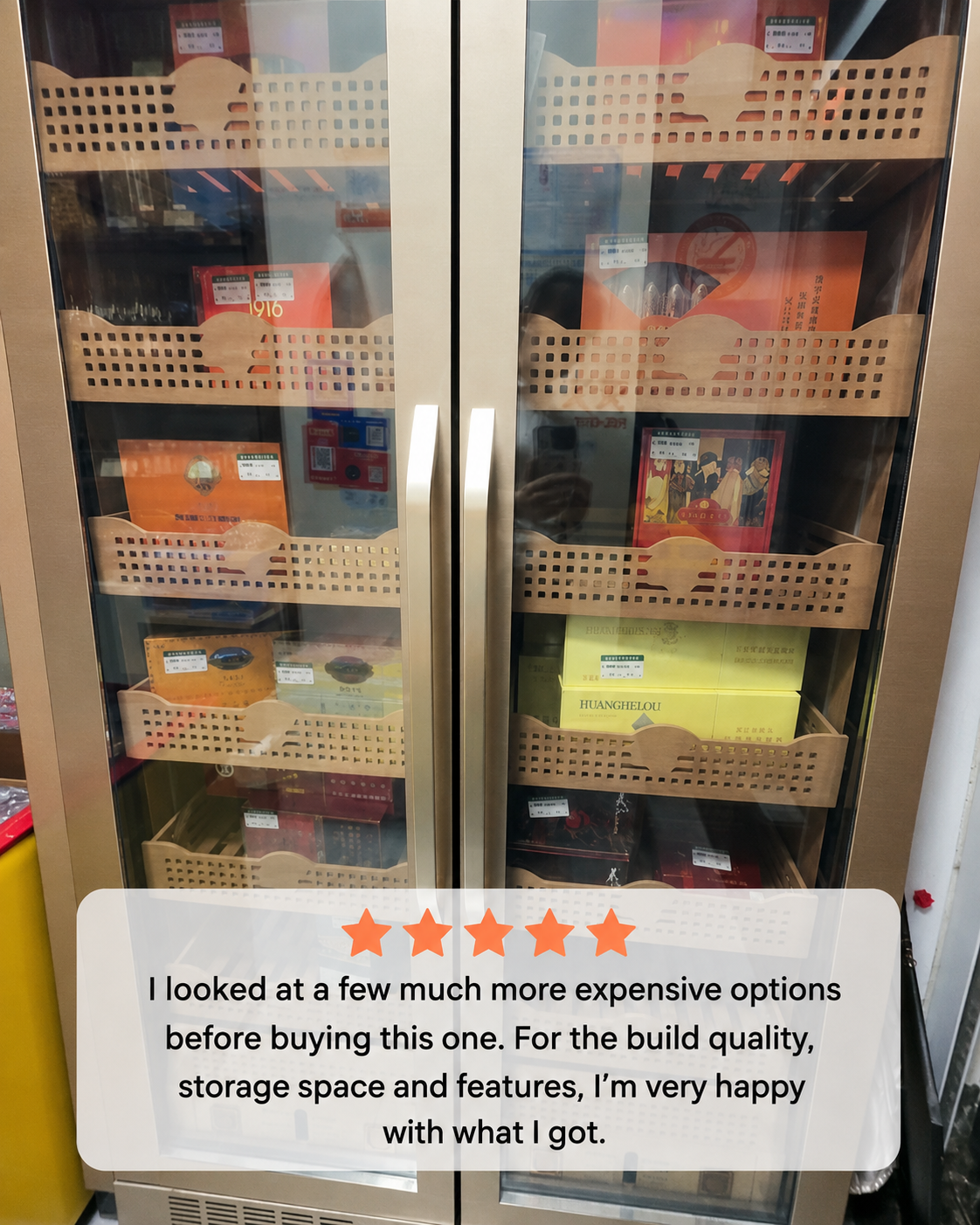 Counter display and humidor for retail tasting environment